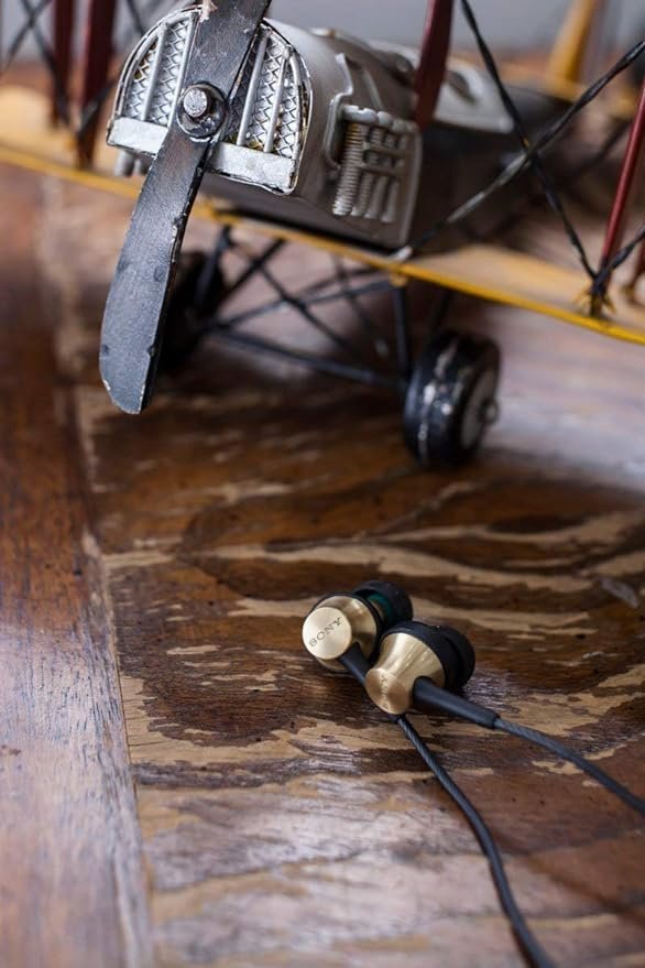 Sony MDREX650APT.CE7 Earphones with Brass Housing, Smartphone Mic and Control - Gold/black - Image 3